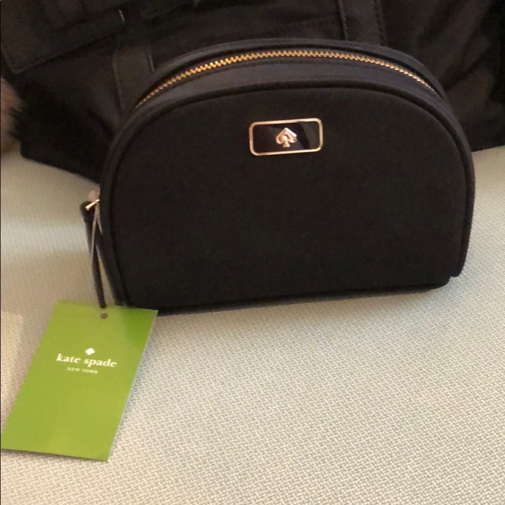 NWT KATE SPADE DOME COSMETIC BAG ♠️